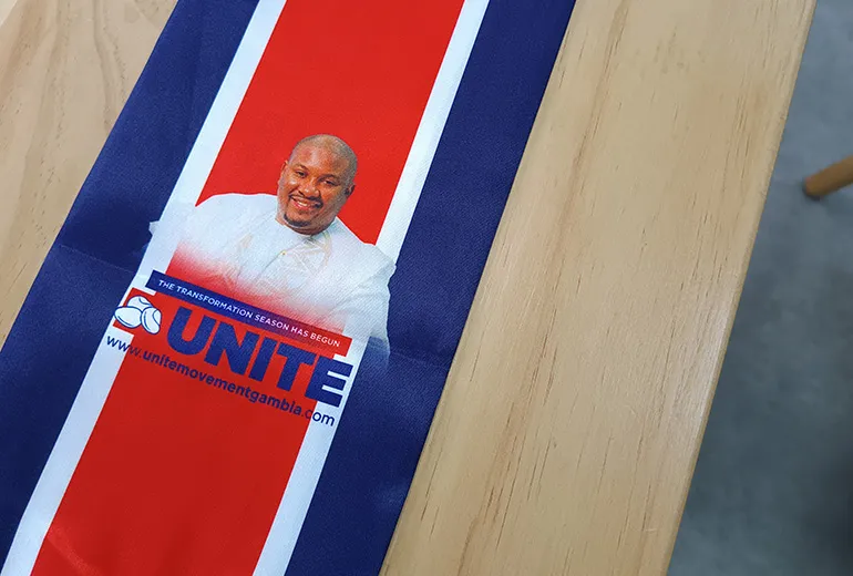 Gahumi Custom Scarves-03.webp